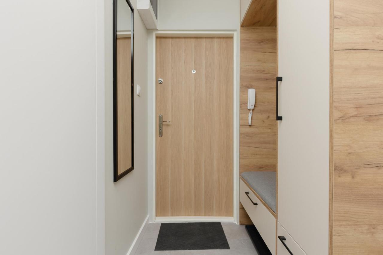 Aleja Jana Pawla Ii By Renters Apartmán