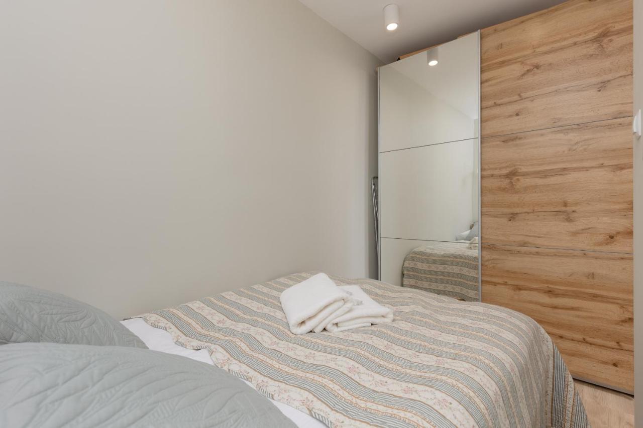 Aleja Jana Pawla Ii By Renters Apartmán Varšava